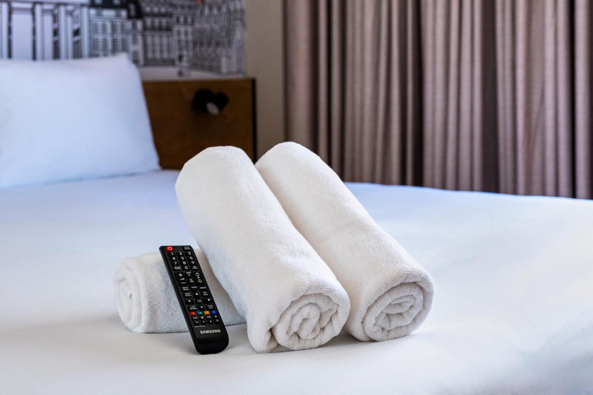 Easyhotel La Sagrera Hotel